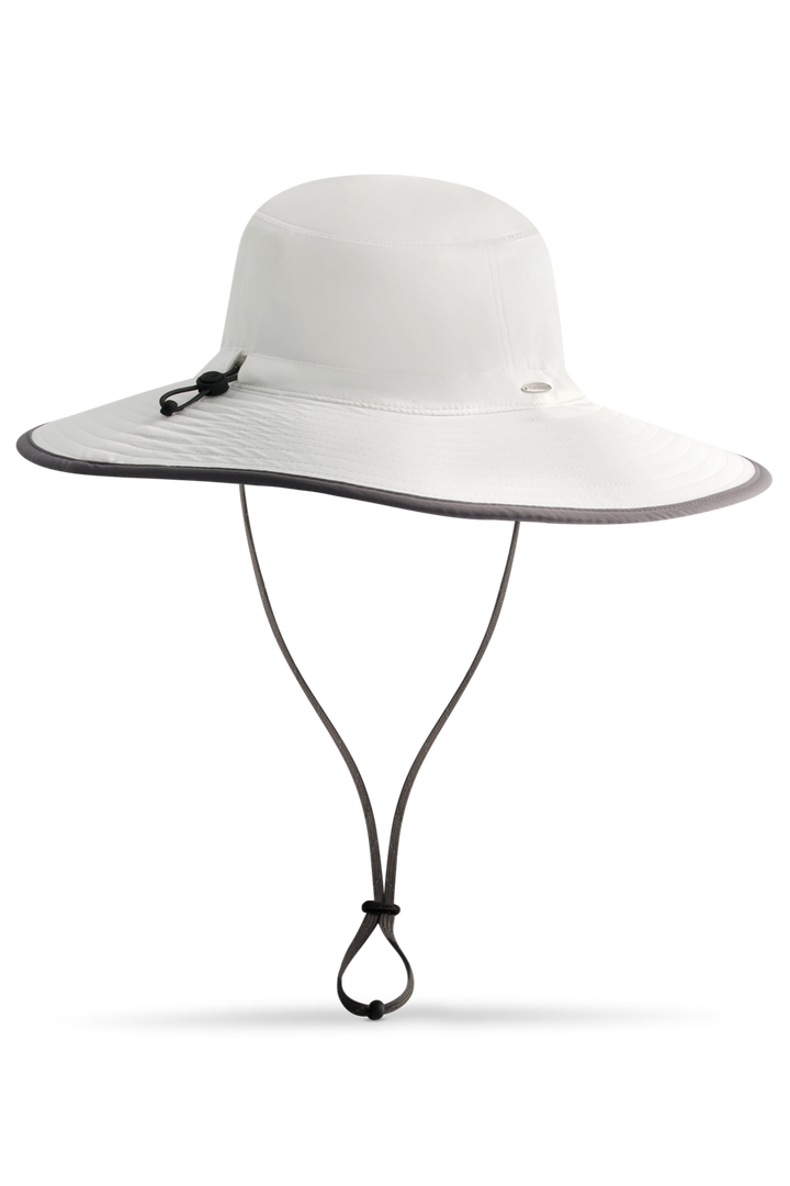 Etta Sun Catcher Hat | White/Carbon Travel Medallion