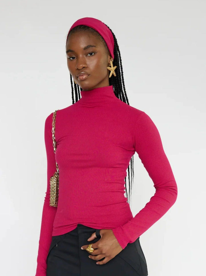 Women's Roule Turtle Neck Top | Magenta